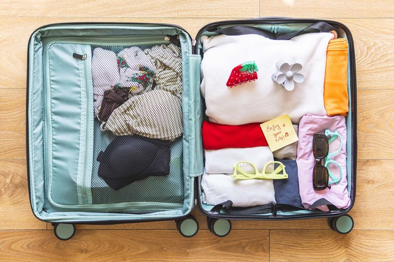 05_reisen_koffer_packen_01_s.jpg