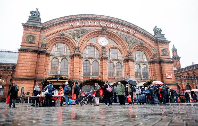 06_07_bremen_bahnhof_soziales.jpg