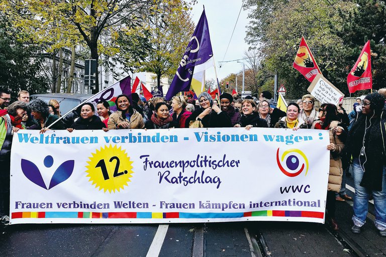 09_Gesellschaft_Frauenratschlag_Demo.jpg