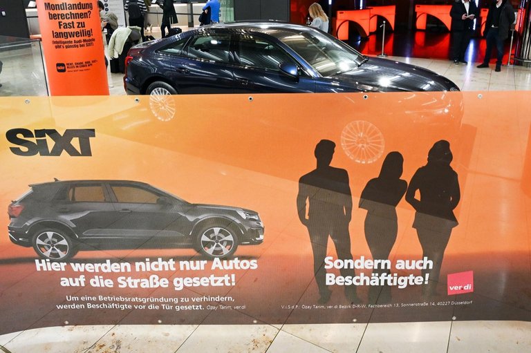 09_protestplakat_entlassungen_betriebsrat_verdi.jpg