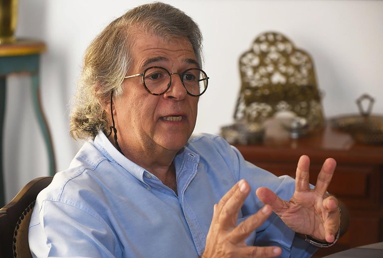 12_ricardo-antunes_portrait