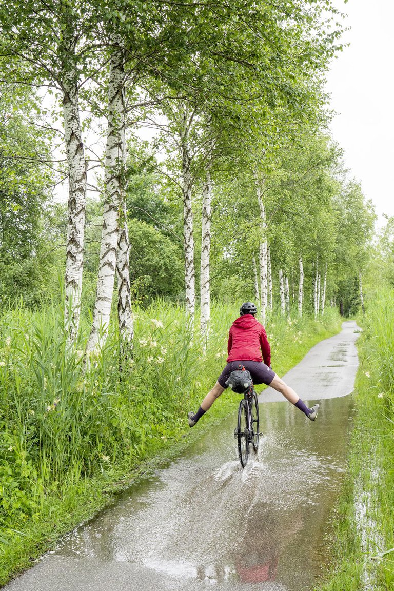 20_fahrrad_urlaub_pfuetze.jpg