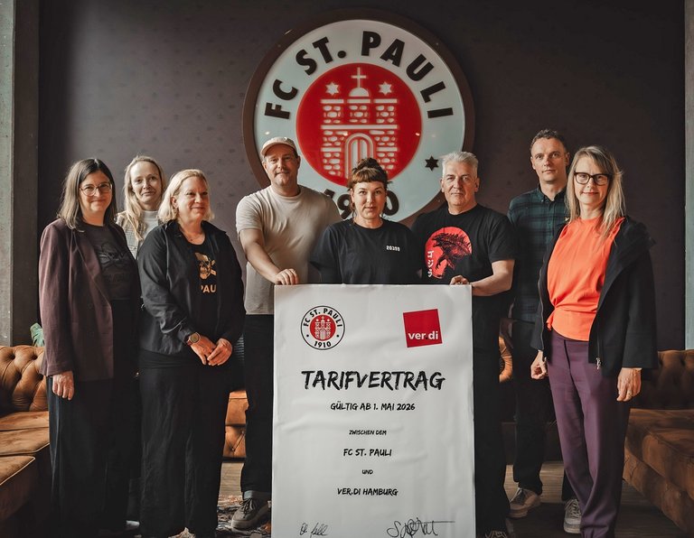 St_Pauli_Tarifvertrag.jpg